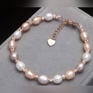 Fashion Pearl Bracelet with Heart Pendant - with Gold Accents